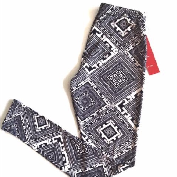 🌈3 FOR 24🌈 NWT! HOT KISS Butter Soft Leggings - Picture 4 of 8